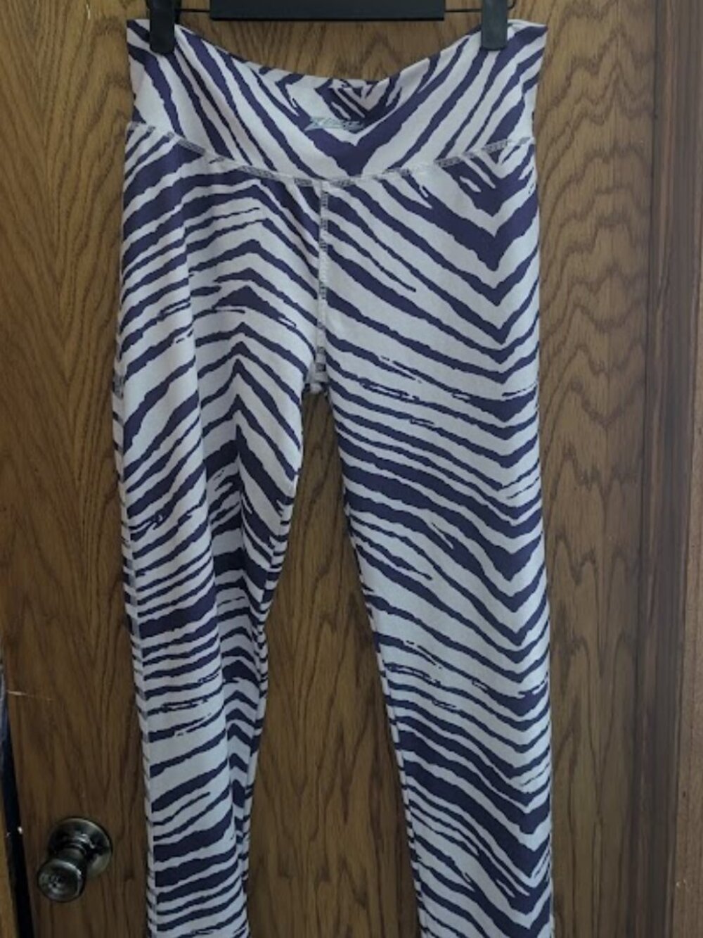 Zubaz Purple & White Zebra Print Leggings Women's Large